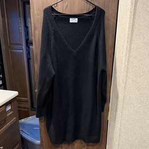 Old Navy Elegant Black V-Neck Sweater dress
